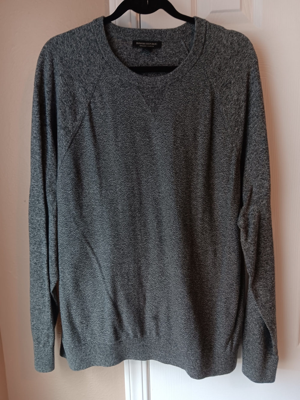 Banana Republic Men's Heather Gray Crewneck Sweater